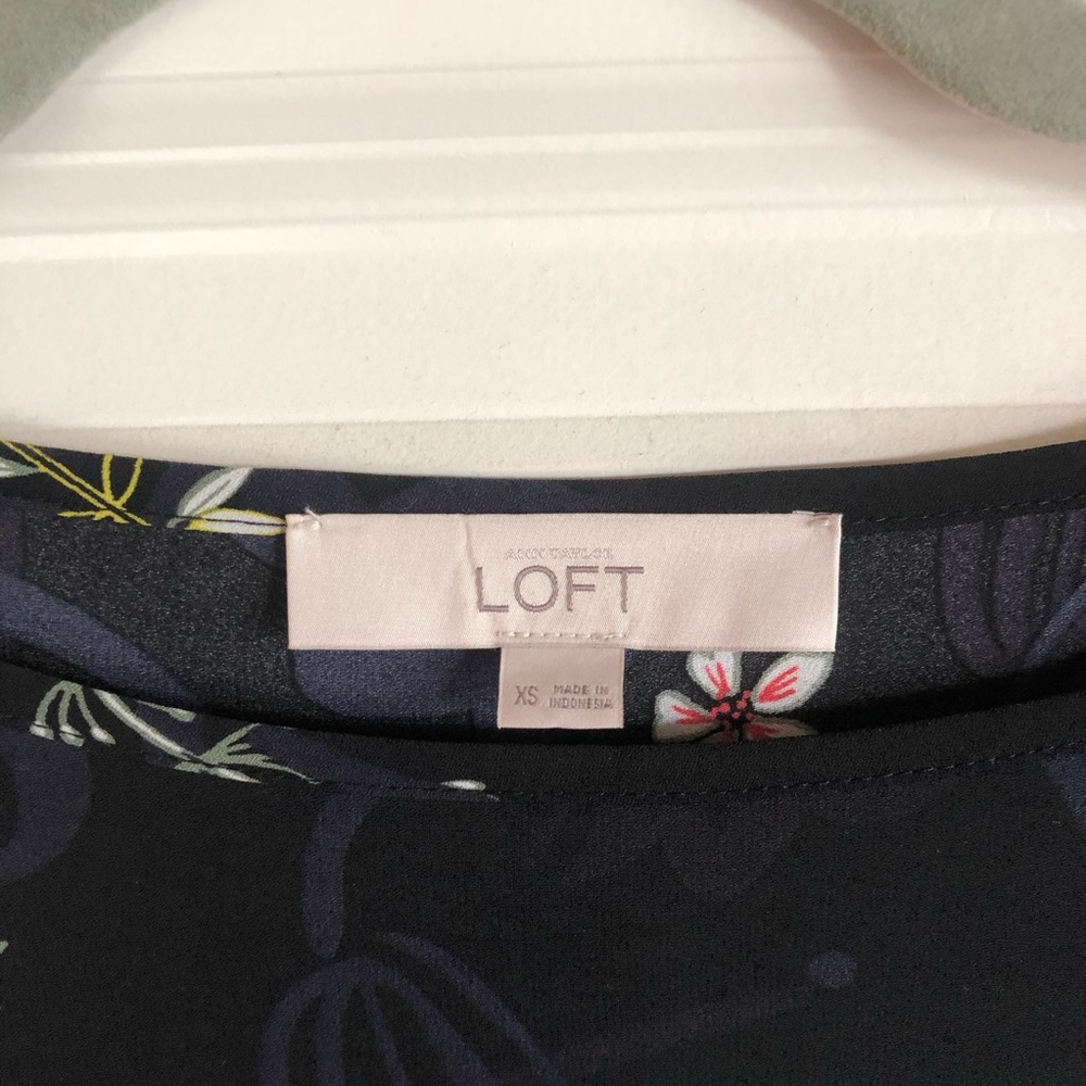 Loft Blouse - Picture 3 of 3